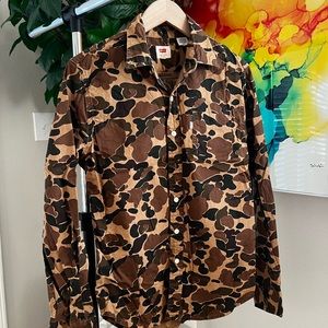Levi’s button up small